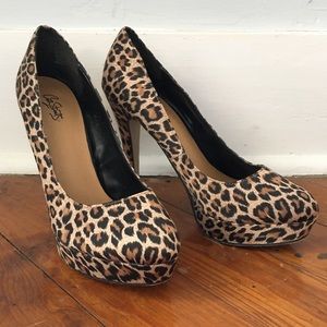 Cheetah Print Platform Heels😻💃